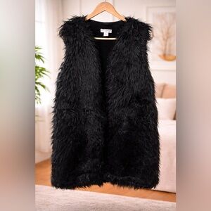 Black Faux Fur Vest | Approximate Size M/L